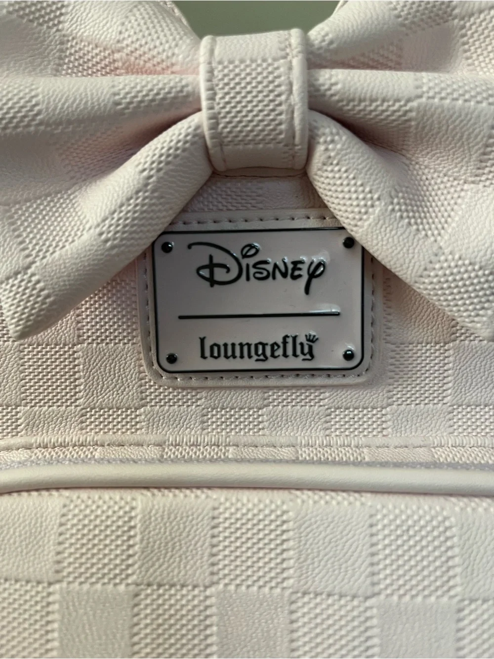 Light pink checkered pattern Minnie Mouse Loungefly NWT - Picture 2 of 5